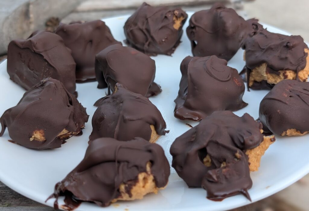 Three Ingredient Peanut Butter Balls